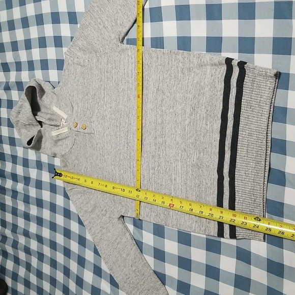 10 Tops Volcom Champion Cat & Jack Jordan Circo INK Under Armour - Picture 3 of 14